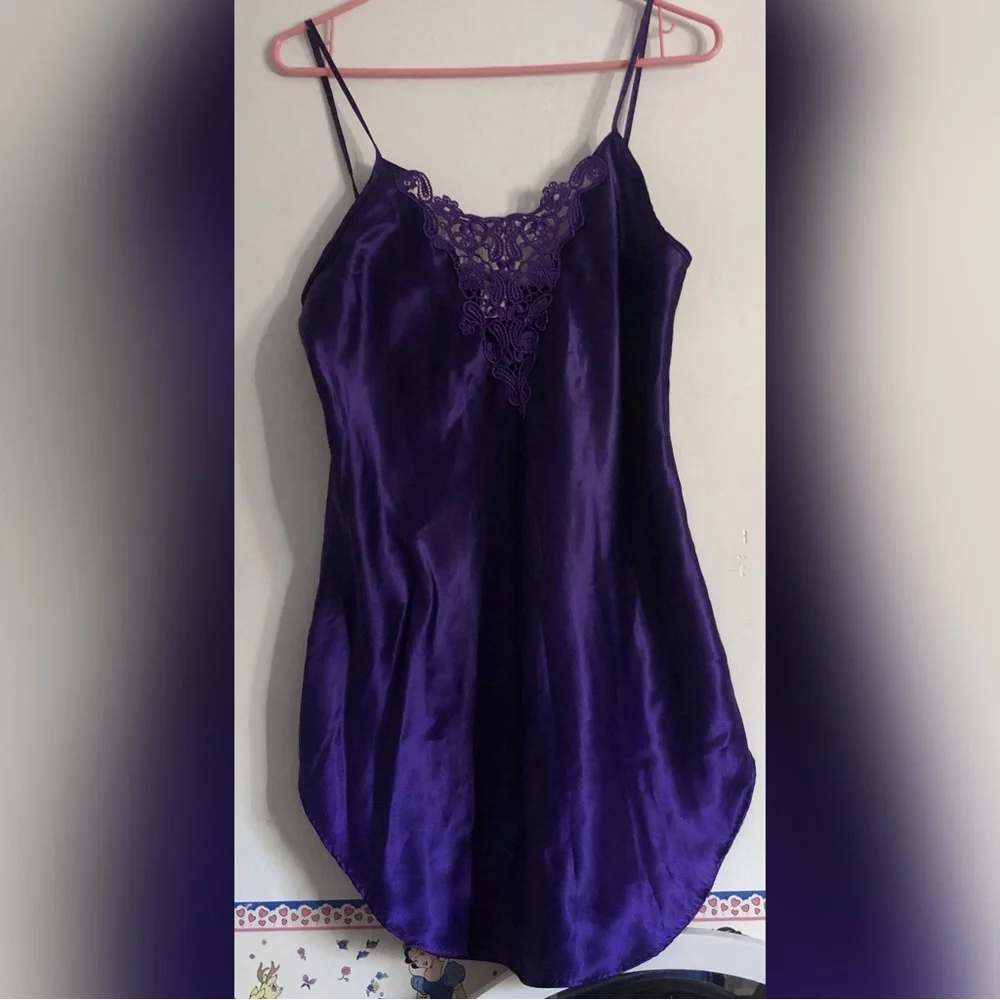 cinema etoile ⋆ vintage satin nightie - Picture 2 of 7